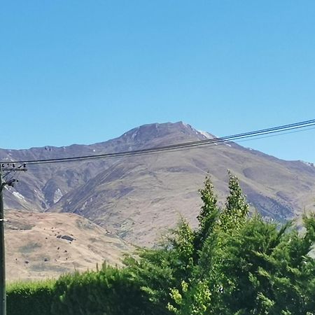 Roys View Appartement Wanaka Buitenkant foto